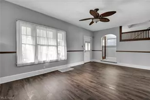 1212 Maryland Ave SW, Canton, OH 44710 - Photo 4