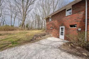 3844 Uncas Dr, Akron, OH 44319 - Photo 46