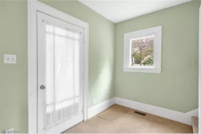 41 W Marion Street, Doylestown, OH 44230 - Photo 4