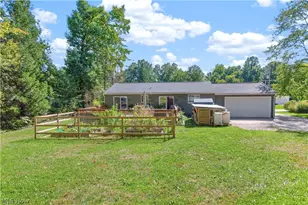 207 Spring Creek Rd, Northfield Center, OH 44067 - Photo 2