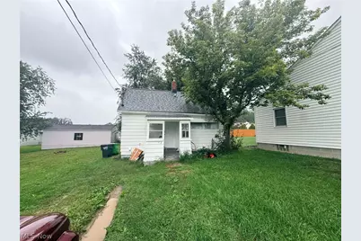 493 Washington Avenue, Barberton, OH 44203 - Photo 1