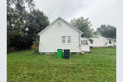 493 Washington Avenue, Barberton, OH 44203 - Photo 2