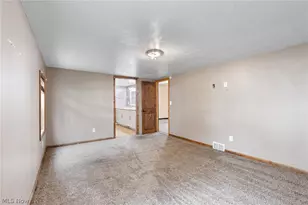 3213 Regent Ave NE, Canton, OH 44705 - Photo 14