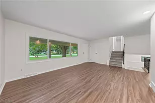 42650 Adelbert St, Elyria, OH 44035 - Photo 6