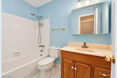 8240 Deepwood Boulevard #7-18, Mentor, OH 44060 - Photo 24