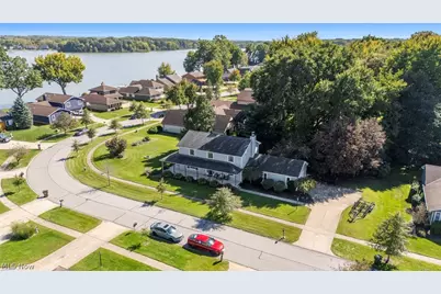 1205 Surfside Circle, Aurora, OH 44202 - Photo 2