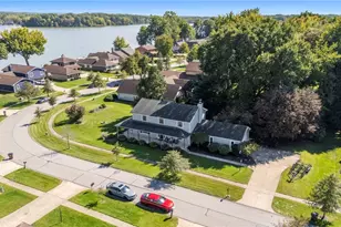 1205 Surfside Cir, Aurora, OH 44202 - Photo 2