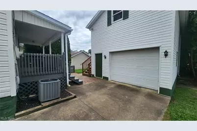 154 Moore Avenue NW, New Philadelphia, OH 44663 - Photo 4