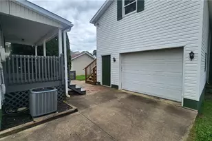 154 Moore Ave NW, New Philadelphia, OH 44663 - Photo 4