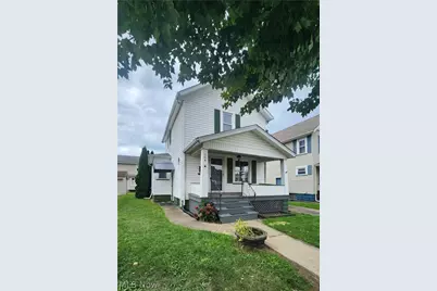 154 Moore Avenue NW, New Philadelphia, OH 44663 - Photo 2
