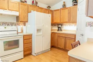 6433 Oberlin Rd, Amherst, OH 44001 - Photo 12