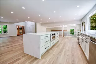 19121 Brewster Rd, Aurora, OH 44202 - Photo 14