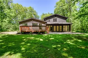 19121 Brewster Rd, Aurora, OH 44202 - Photo 4