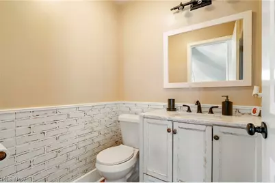 5616 Faircrest Street SW, Canton, OH 44706 - Photo 14