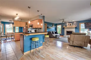 4456 Maplegrove Ave, Louisville, OH 44641 - Photo 8