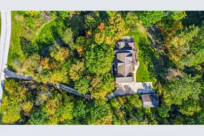 10893 Lakebrook Drive, Kirtland, OH 44094 - Photo 48