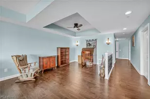 9523 Larimar Dr, Willowick, OH 44095 - Photo 6