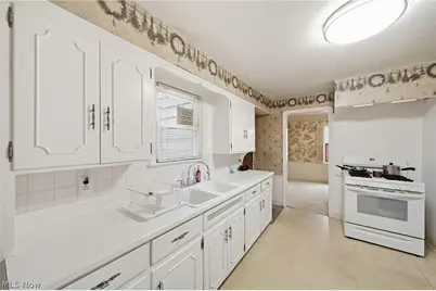 3067 W 137th Street, Loveland, OH 44111 - Photo 12