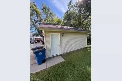 16200 Kollin Avenue, Loveland, OH 44128 - Photo 6