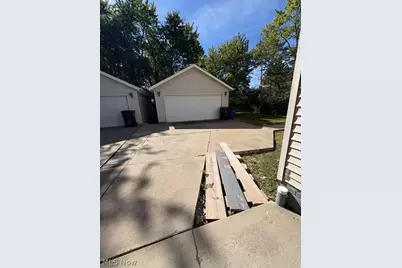 16200 Kollin Avenue, Loveland, OH 44128 - Photo 1
