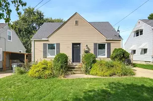 1696 Oakwood Ave, Akron, OH 44301 - Photo 1