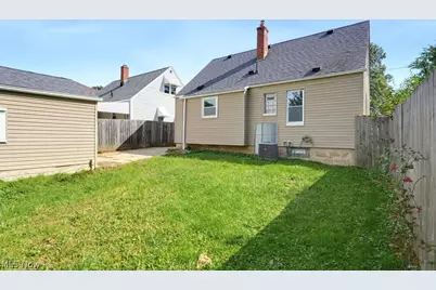 1696 Oakwood Avenue, Akron, OH 44301 - Photo 6