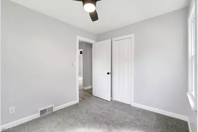 1696 Oakwood Avenue, Akron, OH 44301 - Photo 16