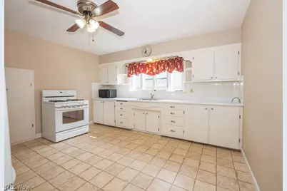 1950 Connecticut Ave., Youngstown, OH 44509 - Photo 10