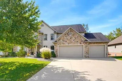 8808 Eastlynn Avenue NW, Massillon, OH 44646 - Photo 2