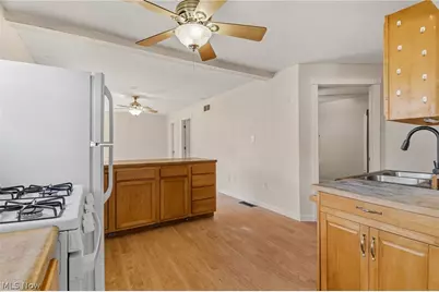4619 Ridge Avenue SE, Canton, OH 44707 - Photo 10