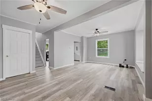 2162 W 95th St, Loveland, OH 44102 - Photo 8