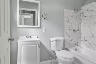 2162 W 95th St, Loveland, OH 44102 - Photo 16