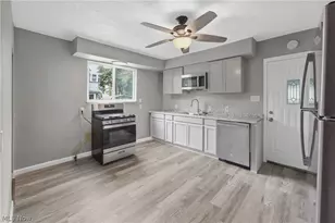 2162 W 95th St, Loveland, OH 44102 - Photo 10