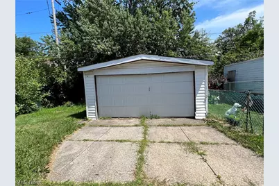 3227 W 114th Street, Loveland, OH 44111 - Photo 6