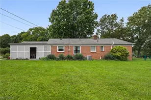 3724 Burrshire Dr NW, Canton, OH 44709 - Photo 6