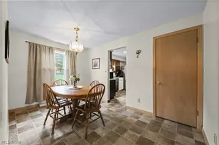 3724 Burrshire Dr NW, Canton, OH 44709 - Photo 10