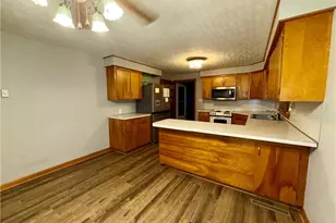516 N Oak St, West Lafayette, OH 43845 - Photo 8