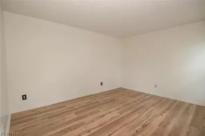 6526 Sugargrove Circle NE, Canton, OH 44721 - Photo 20