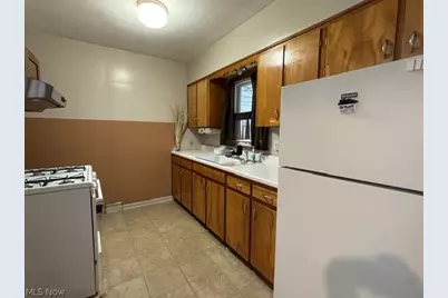 449 Marview Avenue, Akron, OH 44310 - Photo 10