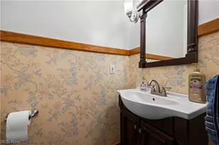 1032 W Fourth St, Lorain, OH 44052 - Photo 14
