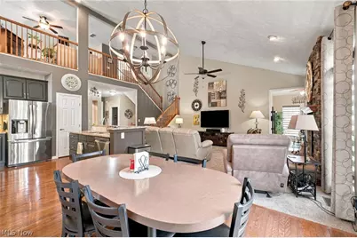 5124 Autumnwood Lane, Brunswick, OH 44212 - Photo 2