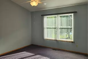 979 Bristol Dr, Akron, OH 44312 - Photo 14
