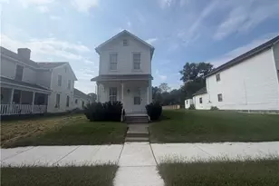 1429 Putnam Ave, Zanesville, OH 43701 - Photo 2