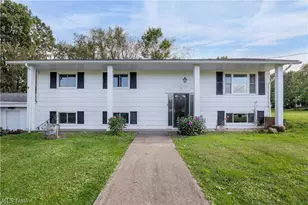 6410 Westmore St, Louisville, OH 44641 - Photo 2