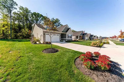 1164 Fox Run, Grafton, OH 44044 - Photo 4