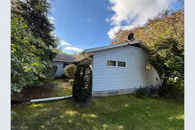 10790 Wilma Avenue NE, Alliance, OH 44601 - Photo 10