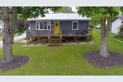 136 N School Street, Millersburg, OH 44654 - Photo 1