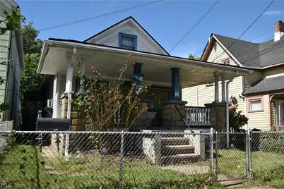 2064 W 44th Street, Loveland, OH 44113 - Photo 1