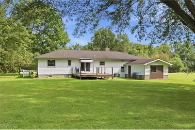 18328 Haskins Road, Chagrin Falls, OH 44023 - Photo 36