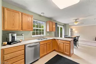 731 Fawn Ct, Streetsboro, OH 44241 - Photo 10